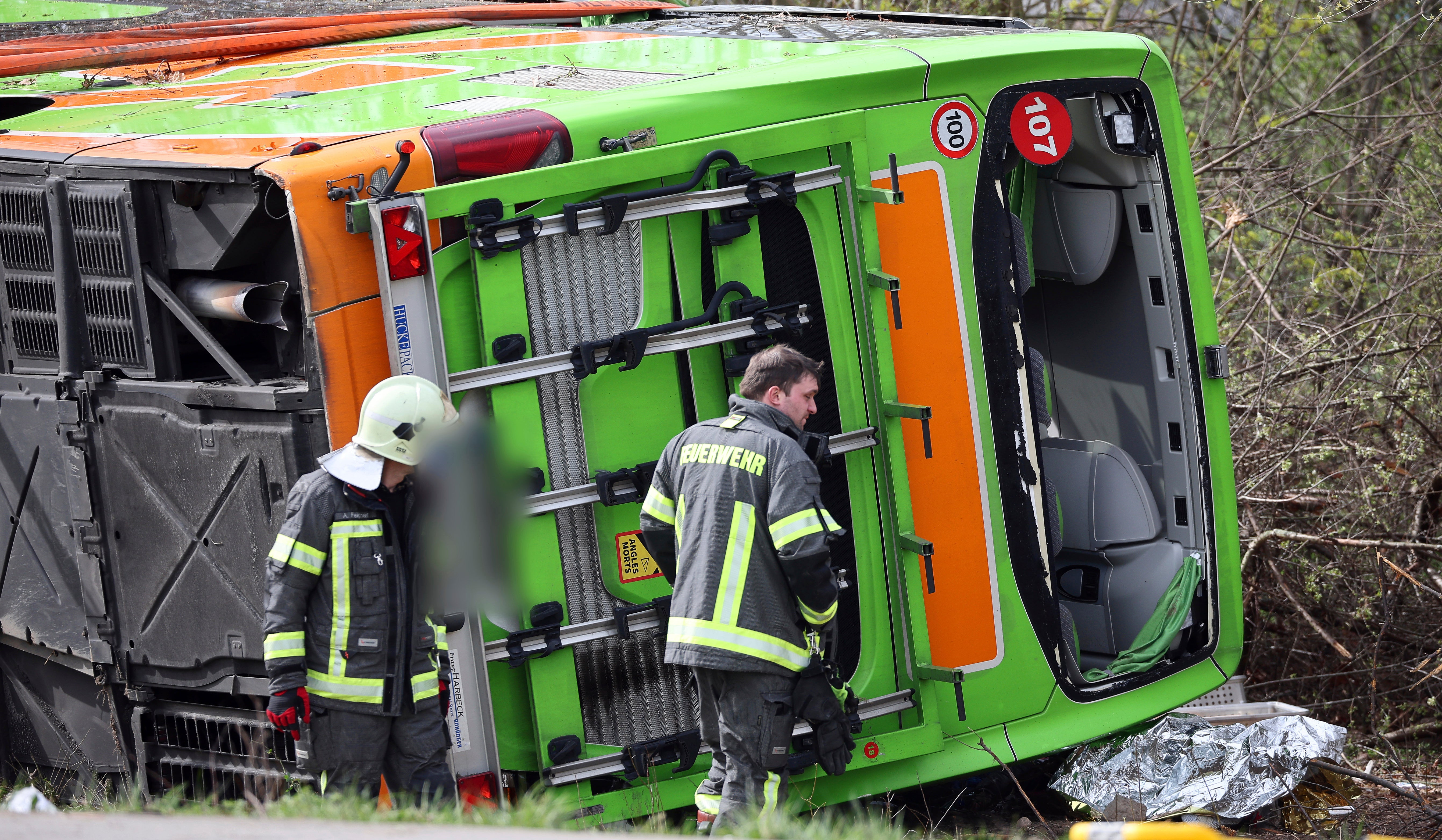 Five dead as coach overturns on German motorway near Leipzig