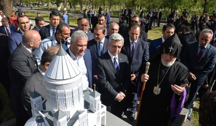 The president of the republic and businessman Samvel Karapetyan launched the construction of the Holy Martyrs ChurchThe president of the republic and businessman Samvel Karapetyan launched the construction of the Holy Martyrs Church