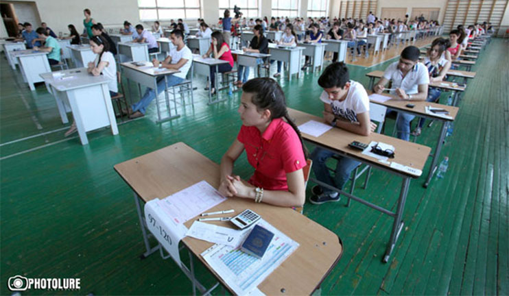 Approximately 11 800 pupils will pass the joint examinations to enter universities