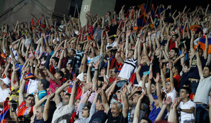 A fascinating photostory of football match between Armenia and Portugal