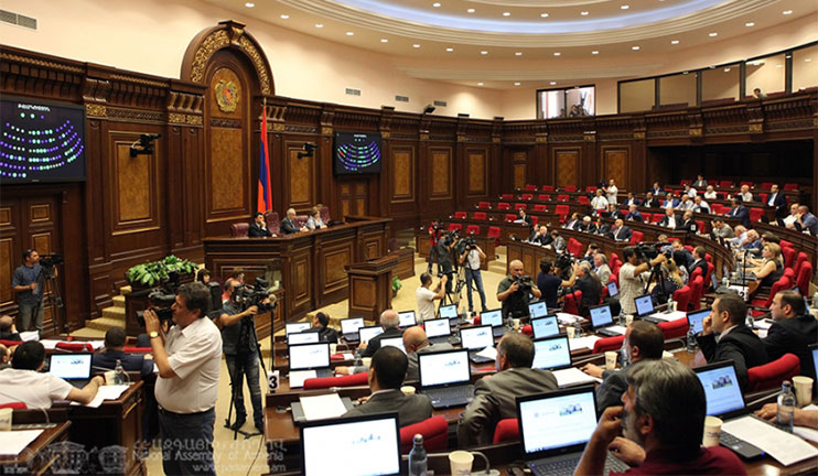 The parliament continues the work of extraordinary sessions