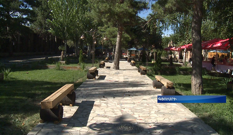 A new recreation and entertainment area was built in Gyumri with the funds of a philanthropist