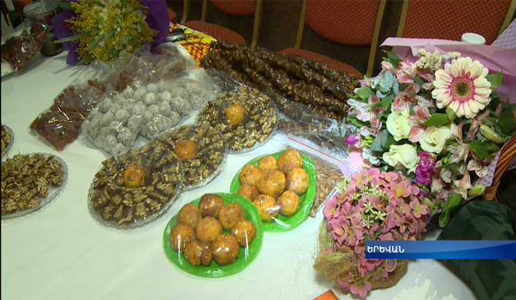 Armenian dried fruits have no consumption problems