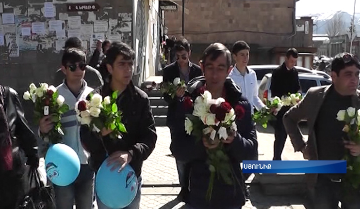 Sisian women flowerful sunrise