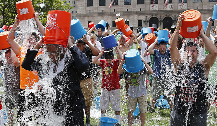 Ice Bucket Challenge-ի շնորհիվ ավելի քան 31 միլիոն դոլար է նվիրաբերվել