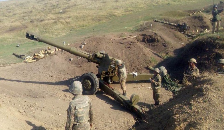 The artillerymen hit the column trying to attack with 2-3 dozen cars. Representative of the Ministry of Defense