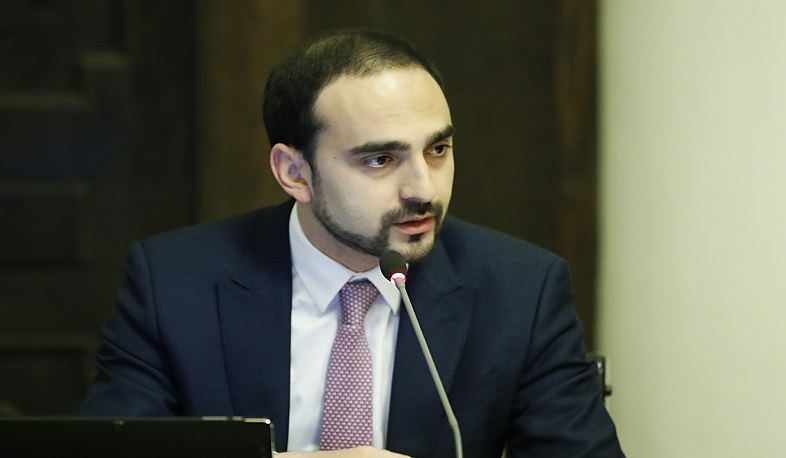 3 Armenian captives were handed over to the Armenian side. Office of the Deputy PM