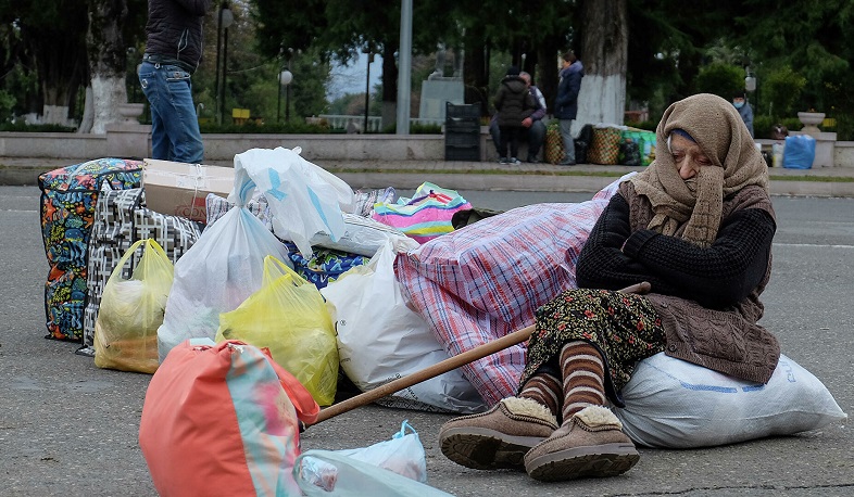 За сутки 470 беженцев вернулись в свои дома в Нагорном Карабахе