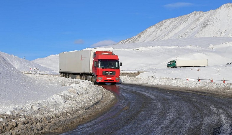 Lars is closed for truck traffic․ There are about 370 trucks on the Russian side