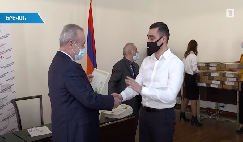 Պարգևատրվել են տարվա լավագույն ուսուցիչները