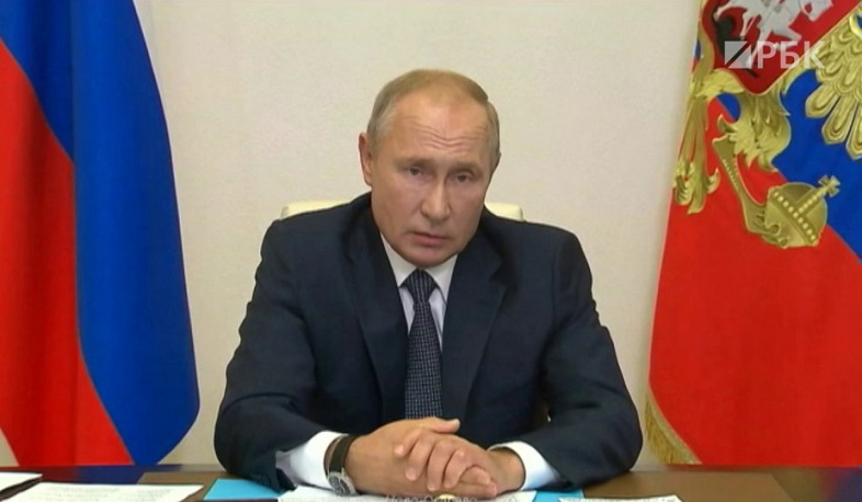 Russia's Putin says he will be vaccinated against COVID-19 on Tuesday