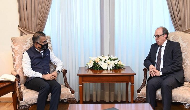 Ara Aivazian briefs Indian Ambassador on situation with Azerbaijani army penetration into Armenian border regions