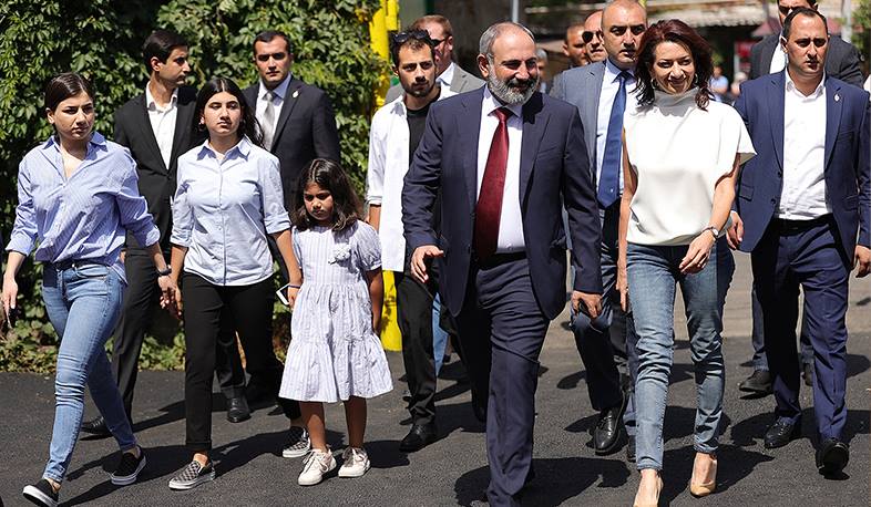 “Voting for the future of our state and people, for Armenia’s development”, Nikol Pashinyan casts his ballot