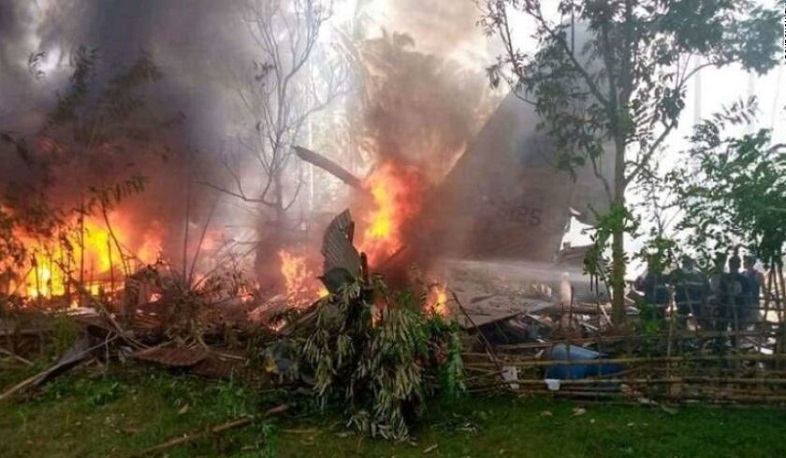 Dozens killed in Philippine military plane crash