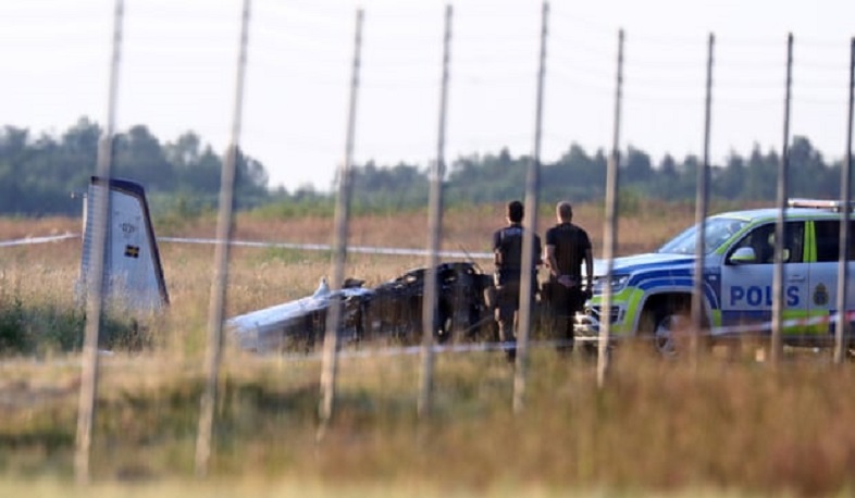 Plane carrying skydivers crashes in Sweden, killing nine