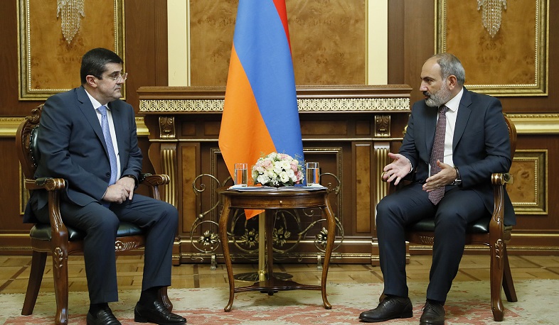 Artsakh status clarifying issue top agenda: Nikol Pashinyan met with Arayik Harutyunyan