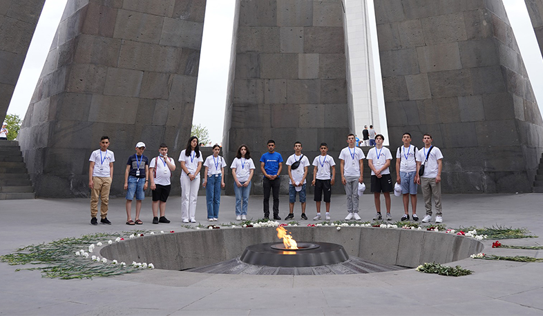 «Քայլ դեպի տուն» ծրագրի մասնակիցներն այցելել են Հայոց ցեղասպանության զոհերի հուշահամալիր, Խոր Վիրապ, Մատենադարան և այլ վայրեր