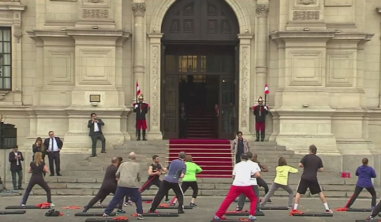 President of Peru begins first cabinet session with fitness routine