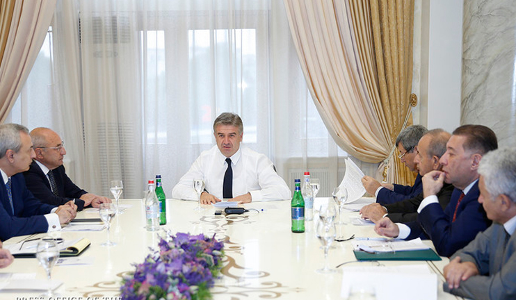 During a meeting with members of Public Council Prime Minister presented the government plan