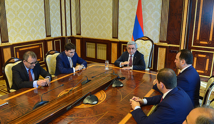 Serzh Sargsyan introduces newly appointed officials