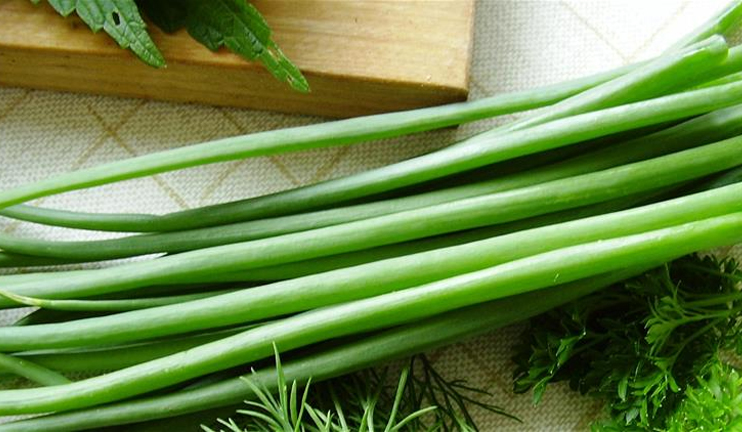 Myths and facts on scallion