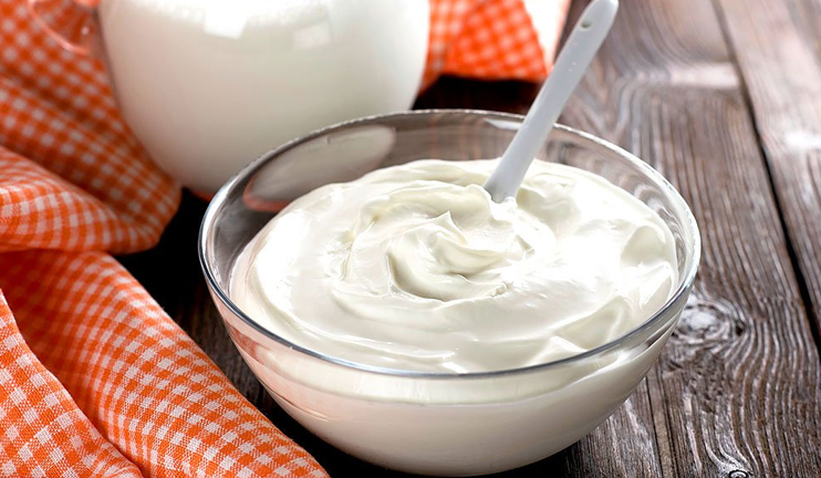 Myths and facts on sour cream