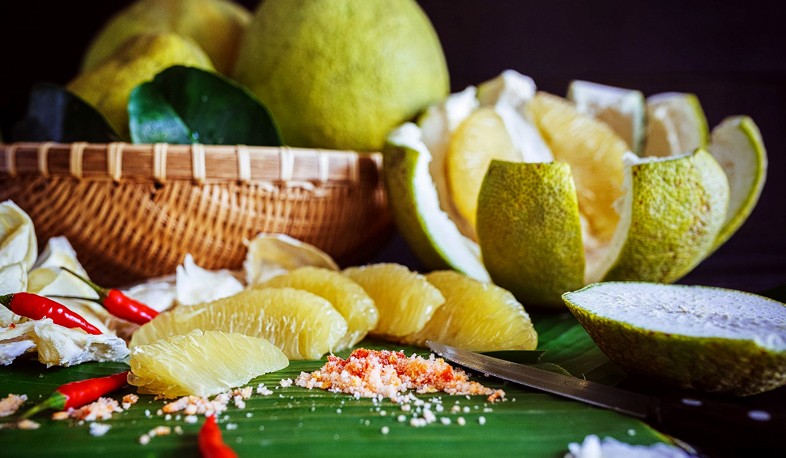 Myths and facts on pomelo