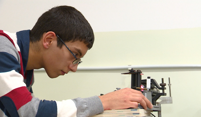 3 medals obtained in Physics Olympiads over past 11 months