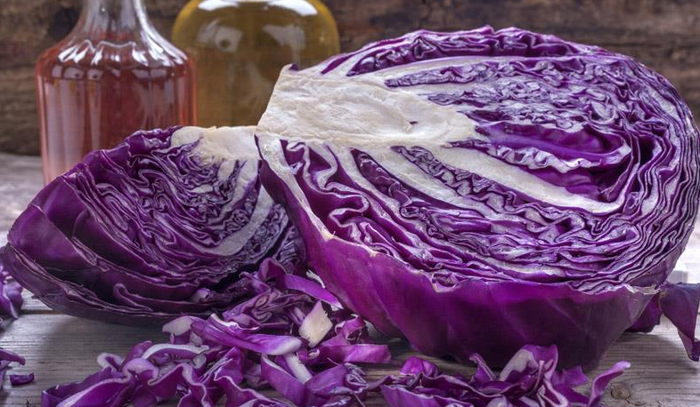 Myths and facts on red cabbage