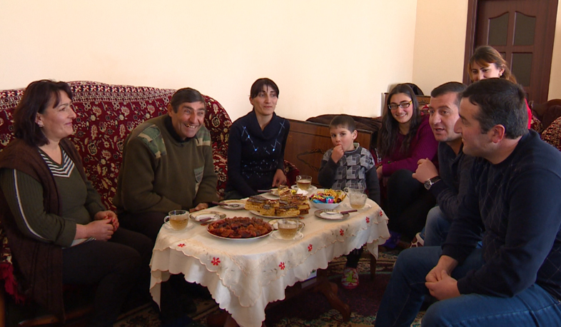 Galstyan family from Vosketas fully occupied with studies