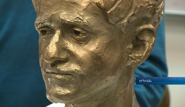 German sculptor creates Levon Aronian's bust