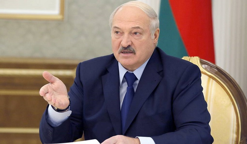 Lukashenko signs decree to transfer part of president’s functions to government