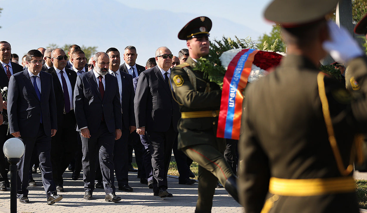 Prime Minister Pashinyan pays tribute to memory of Armenians who gave their lives for Motherland’s independence