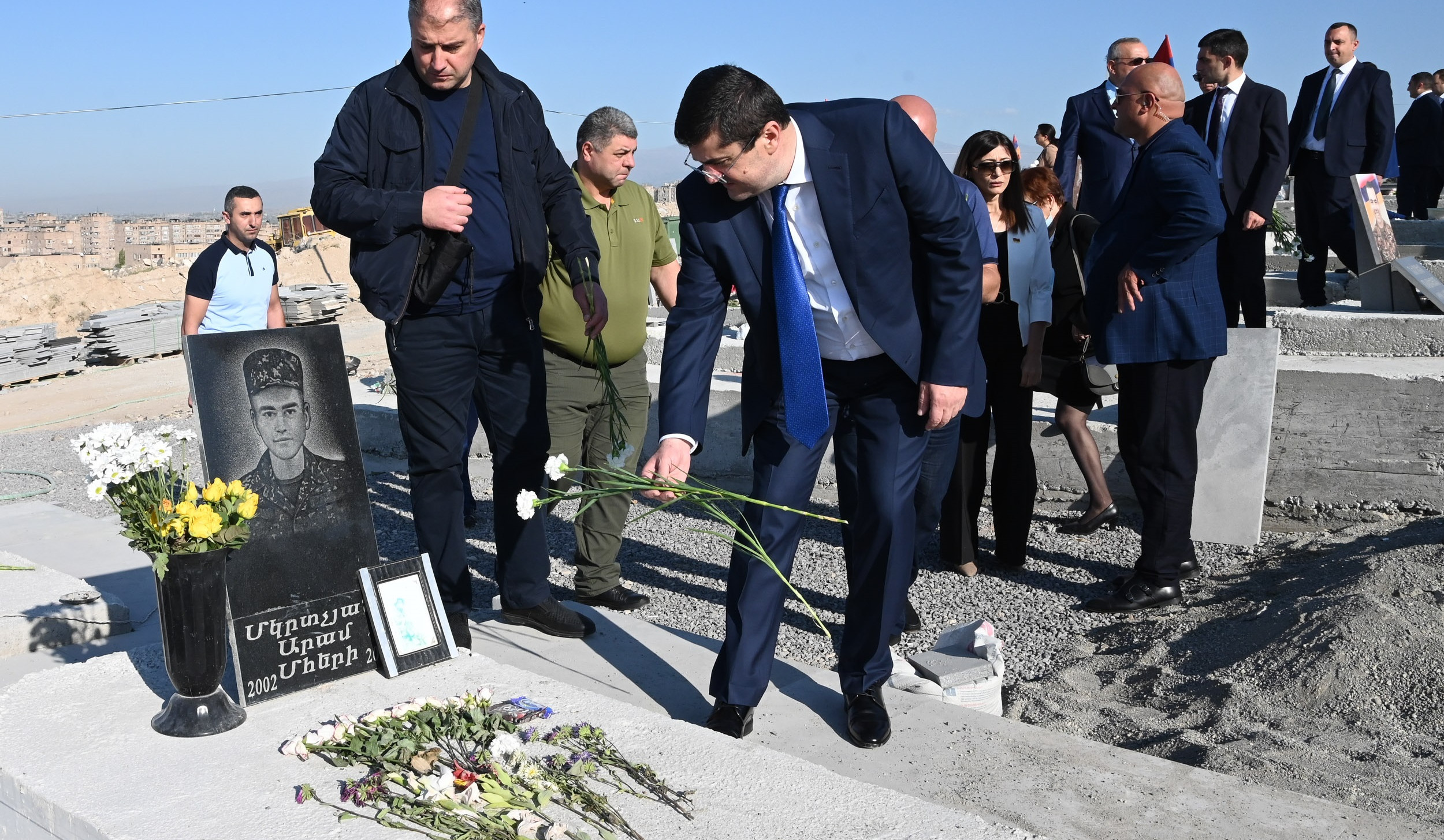 Artsakh President pays tribute to heroes died for Homeland’s independence in Yerablur