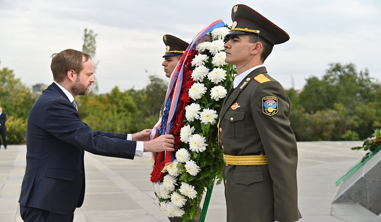 Foreign Minister of Czech Republic paid tribute to memory of Armenian Genocide victims