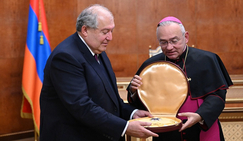 Armenian President honored with Vatican’s highest award