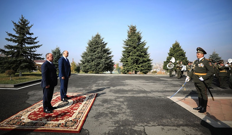 Ermənistan və Gürcüstanın müdafiə nazirləri əməkdaşlıq proqramlarını müzakirə ediblər