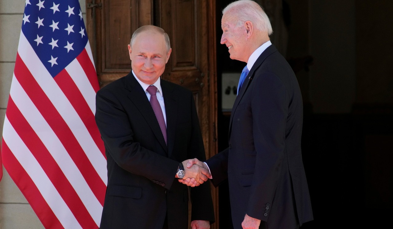 Russia seeks early security talks, says Biden and Putin could speak again before New Year