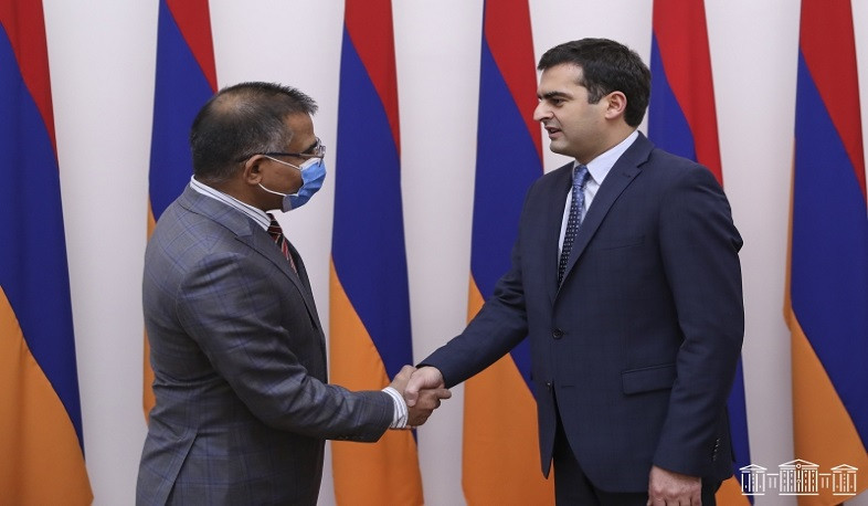 Hakob Arshakyan receives Ambassador of India to Armenia