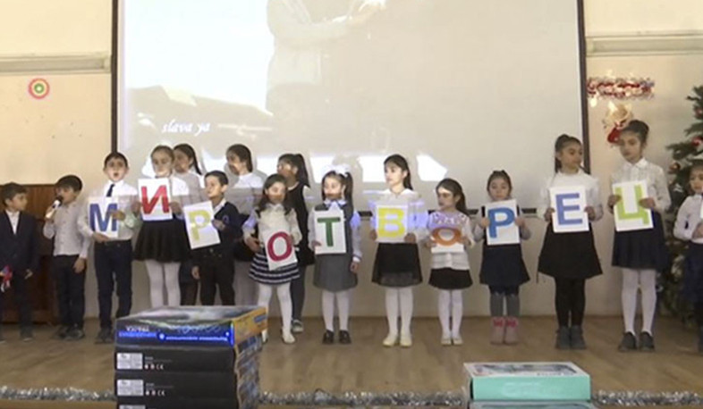 Russian peacekeepers together with benefactors handed over New Year's gifts to 800 children of the Martakert district of Nagorno-Karabakh