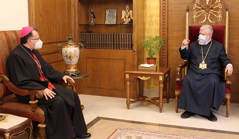 Catholicos Aram I received Pontifical Nuncio to Lebanon