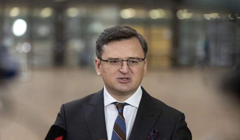 Ukrainian Foreign Minister rules out special status for Donbass