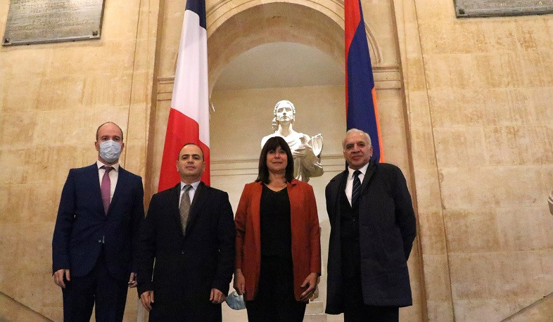 Genocide recognition process should be directly linked to Artsakh's independence recognition: Sinanyan in Marseille