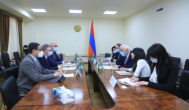 Cooperation opportunities between Ministry of High-Tech Industry, French University in Armenia and University of Toulouse III in France discussed