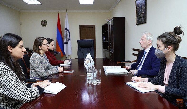 Armenia’s Ombudswoman and Canadian Special Envoy discuss institutional capacity development of Defender’s Office