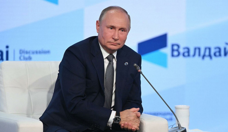 Putin remains convinced that Russians and Ukrainians are the same nation