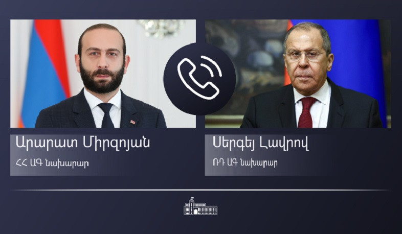 Mirzoyan və Lavrov arasında telefon danışığı olub