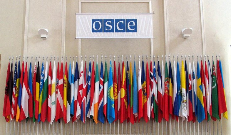 Building of OSCE mission to Mariupol damaged by gunfire