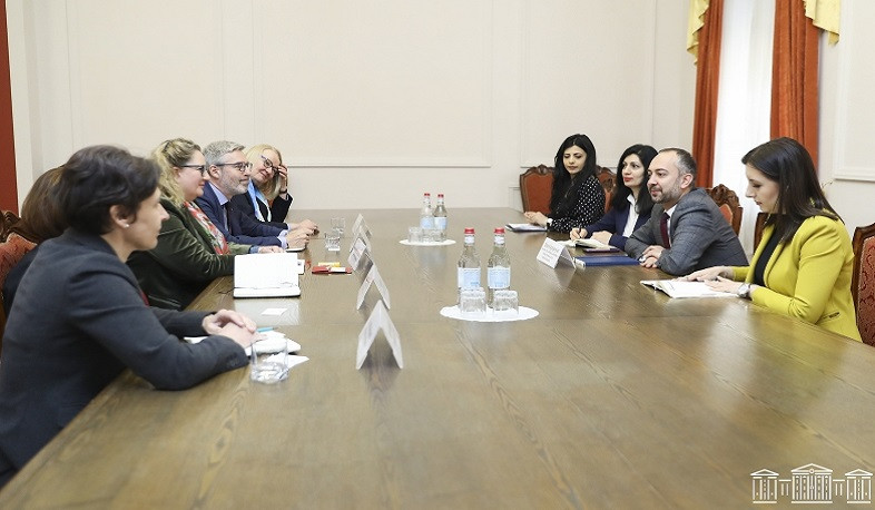 Eduard Aghajanyan Receives a Group of Ambassadors Accredited to Armenia