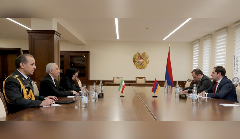 Armenia’s Minister of Defense presented to Iranian Ambassador situation on Armenian-Azerbaijani border and in Artsakh